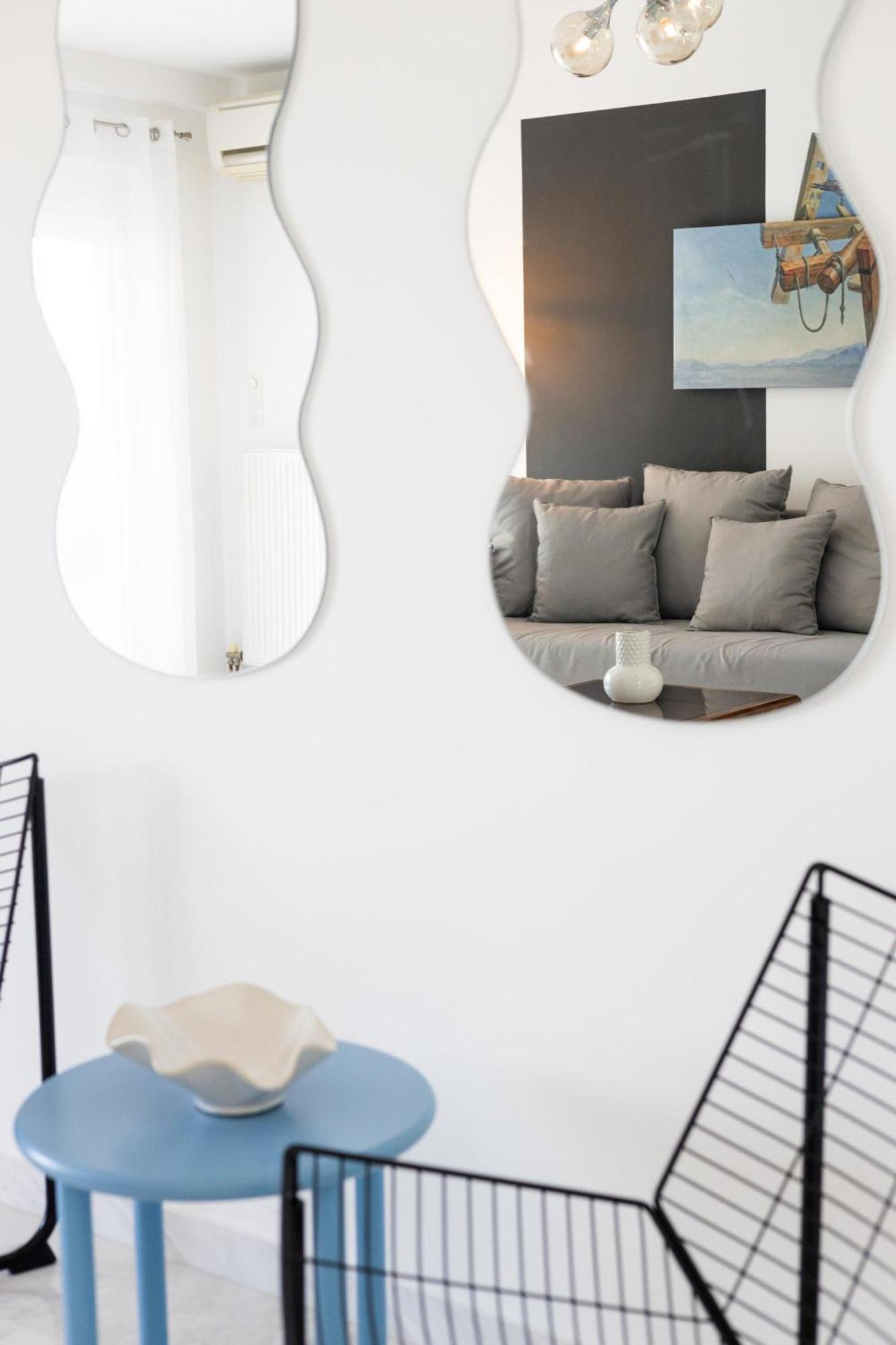Elegant Coastal Haven Fully Renovated 3-bedroom Appartement *