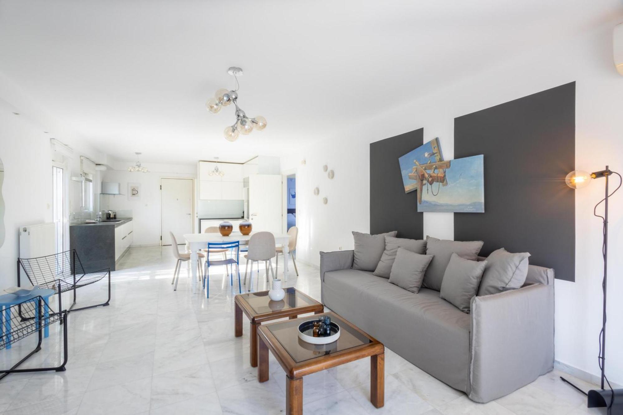 Elegant Coastal Haven Fully Renovated 3-bedroom Athens