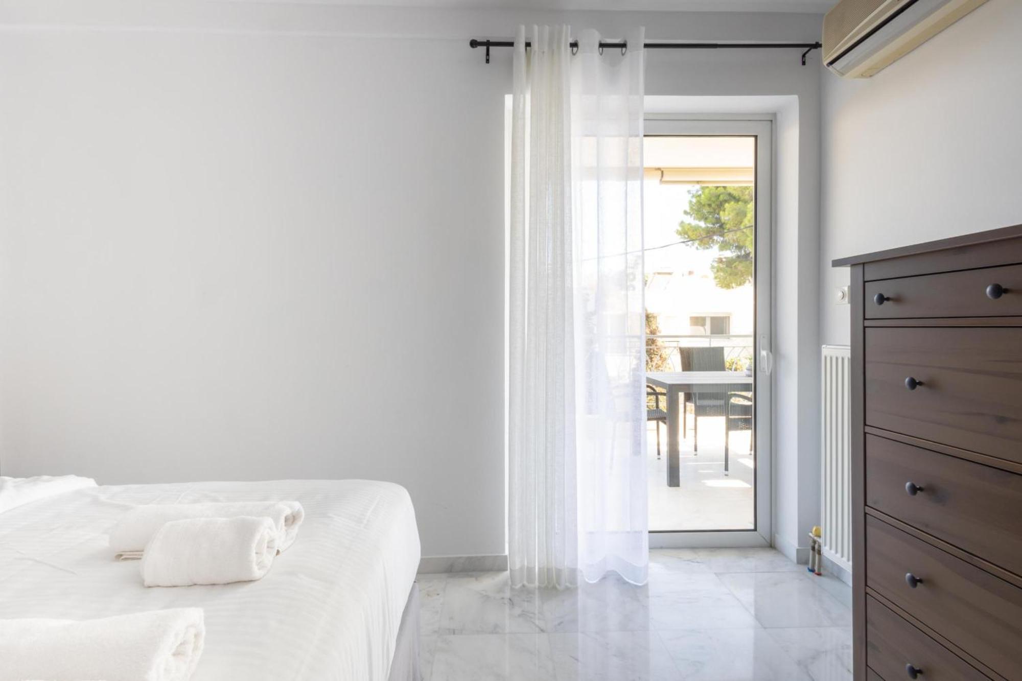Apartment Elegant Coastal Haven Fully Renovated 3-bedroom *