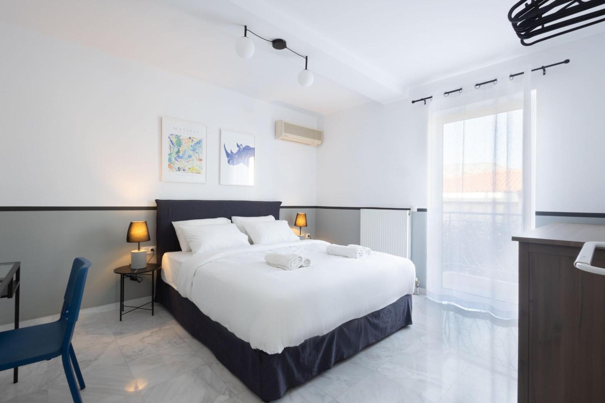 Elegant Coastal Haven Fully Renovated 3-bedroom *